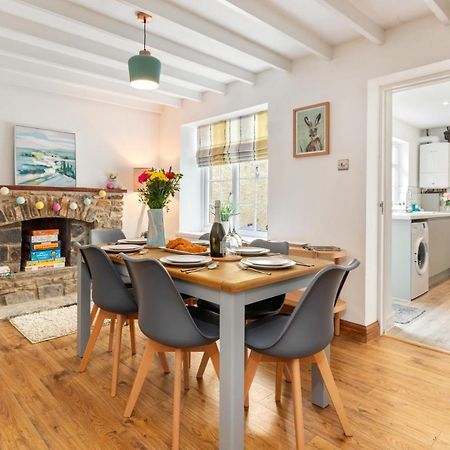 Ivydene - Beautiful Cottage, Stone Throw From Beach, Wonderful Sea Views Saundersfoot Esterno foto