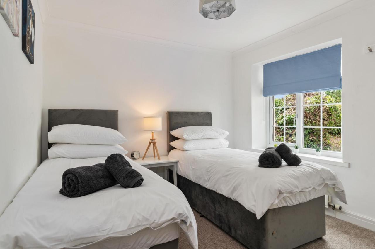 Ivydene - Beautiful Cottage, Stone Throw From Beach, Wonderful Sea Views Saundersfoot Esterno foto