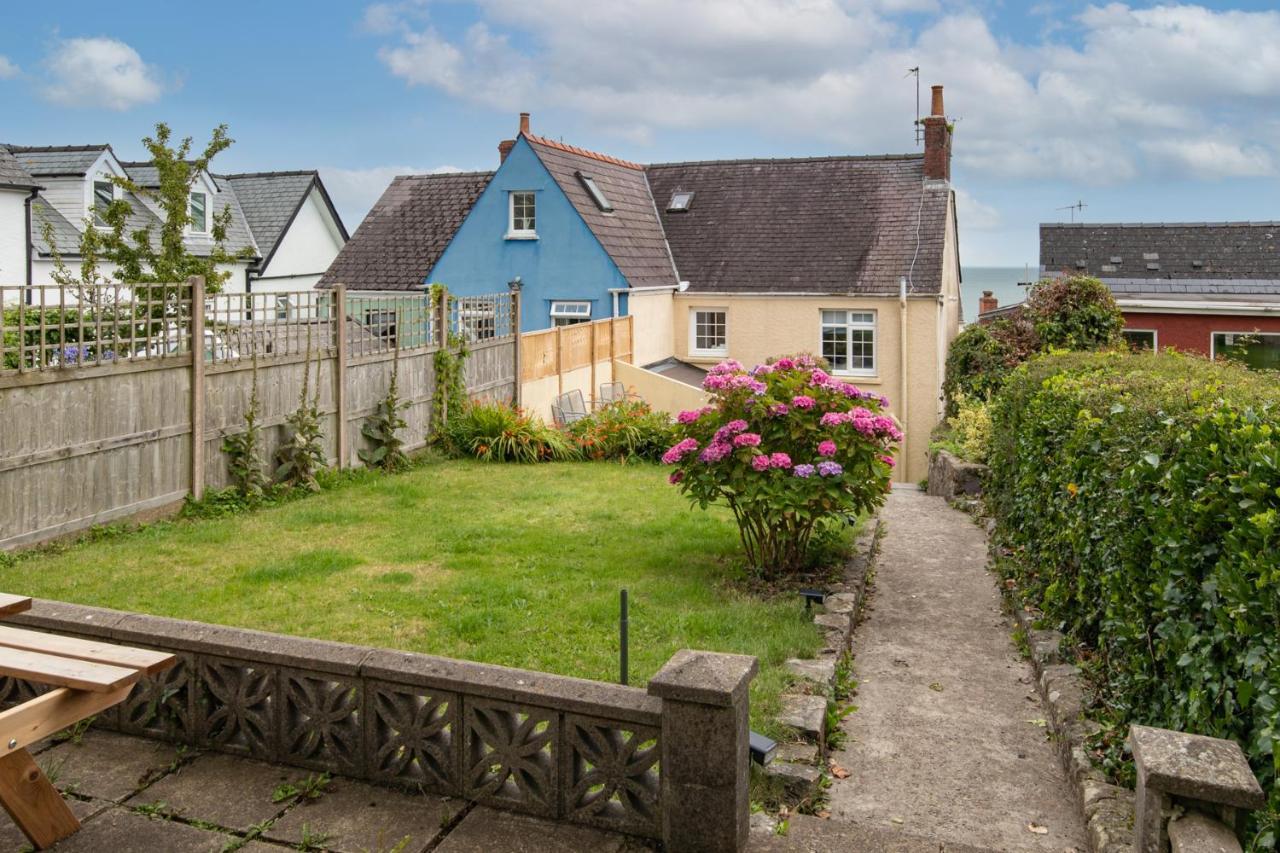 Ivydene - Beautiful Cottage, Stone Throw From Beach, Wonderful Sea Views Saundersfoot Esterno foto